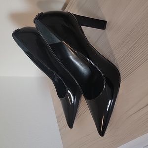 Calvin Klein Pumps 8.5